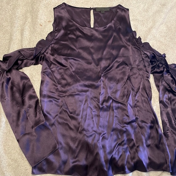Cushnie et Ochs Tops - Cushnie Et Ochs Silk Charmeuse Cold Shoulder Ruffle Blouse sz 6